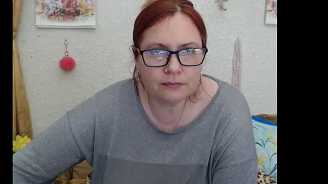Snapshot of PlayfullMature chatting on October 15, 7:55 pm PlayfullMature online show from October 15, 7:55 pm