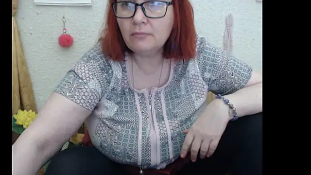 Snapshot of PlayfullMature chatting on October 10, 1:01 pm PlayfullMature online show from October 10, 1:01 pm