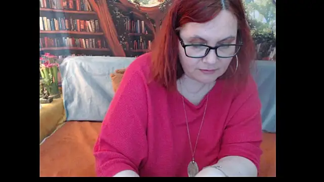 Snapshot of PlayfullMature chatting on June 7, 2:44 pm PlayfullMature online show from June 7, 2:44 pm
