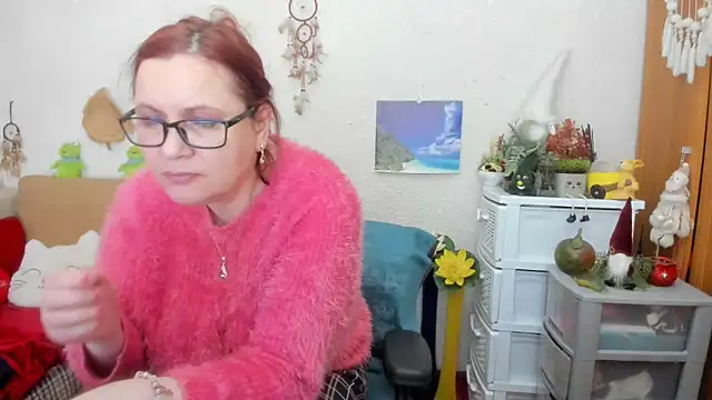 Snapshot of PlayfullMature chatting on March 21, 10:06 am PlayfullMature online show from March 21, 10:06 am