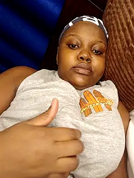 queennapal online show from March 11, 7:08 pm