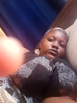 queennapal online show from April 15, 7:36 am