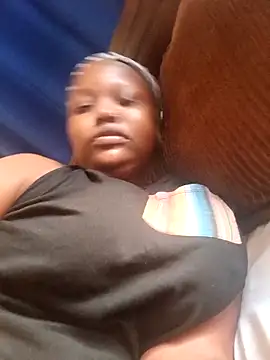 queennapal online show from March 30, 3:52 am