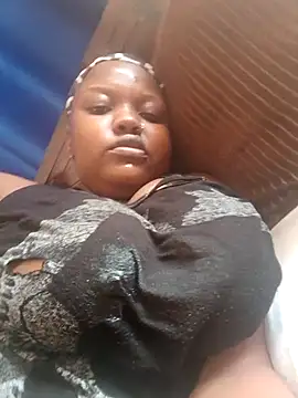 queennapal online show from March 31, 4:25 am