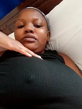 queennapal online show from April 2, 4:41 am