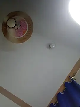 queennapal online show from March 13, 12:26 am