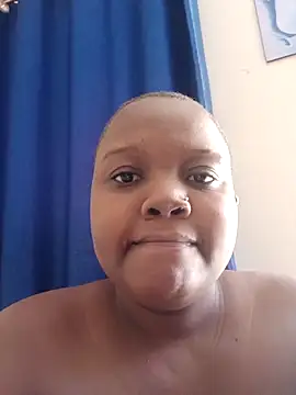 queennapal online show from February 14, 9:09 am