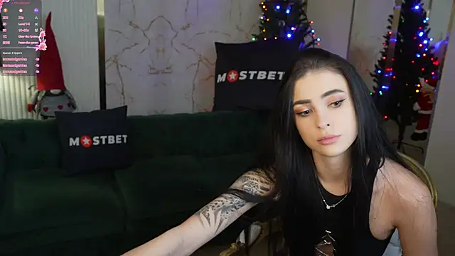 Snapshot of Tina_Breeze chatting on December 19, 11:50 am Tina Breeze online show from December 19, 11:50 am