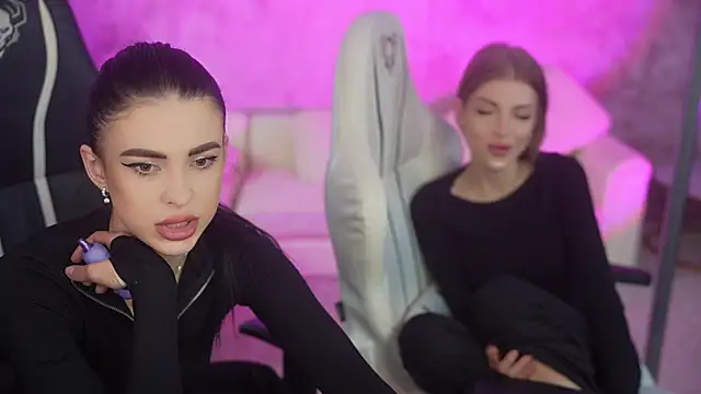 Tina Breeze online show from January 13, 8:40 am