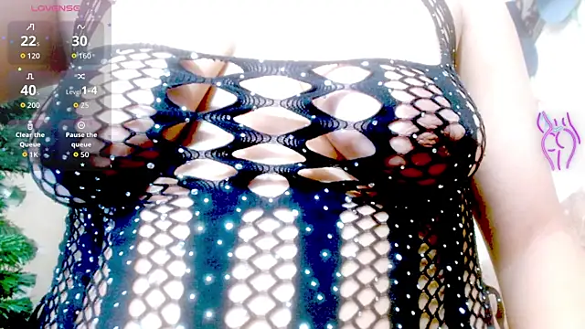 Eva Hoot online show from December 19, 3:58 pm