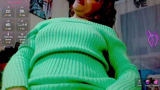 Snapshot of Eva_Hoot chatting on November 20, 4:51 pm Eva Hoot online show from November 20, 4:51 pm