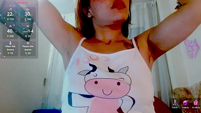 Snapshot of Eva_Hoot chatting on November 7, 3:44 am Eva Hoot online show from November 7, 3:44 am