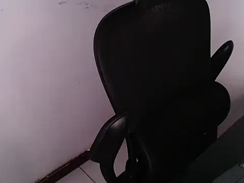 TopDaddy23 online show from April 3, 1:56 am