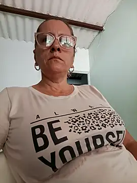 deisy summers47x online show from February 16, 2:32 pm