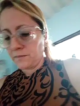 deisy summers47x online show from February 28, 1:58 pm