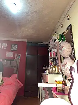 Snapshot of _Dulcinea777 chatting on June 23, 1:47 am Dulcinea777 online show from June 23, 1:47 am