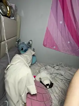 ThickerThanYoBitch online show from February 21, 8:05 am