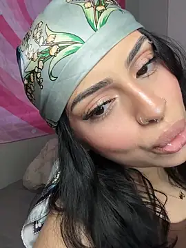 ThickerThanYoBitch online show from March 15, 2:02 pm