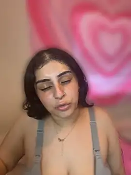 ThickerThanYoBitch online show from July 17, 3:20 pm