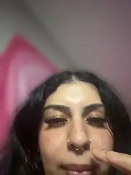 ThickerThanYoBitch online show from June 17, 2:38 pm