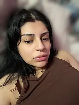 ThickerThanYoBitch online show from April 25, 4:04 pm