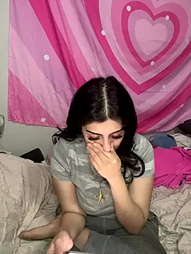 Snapshot of ThickerThanYoBitch chatting on September 27, 2:45 pm ThickerThanYoBitch online show from September 27, 2:45 pm