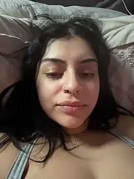 ThickerThanYoBitch online show from June 14, 10:27 am