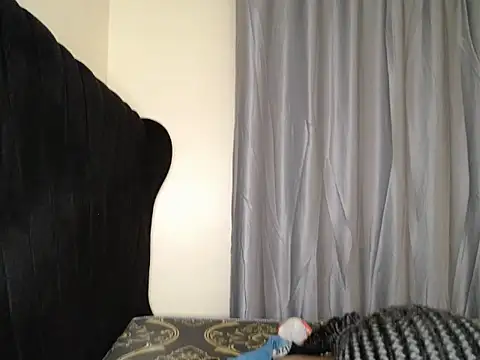 Snapshot of tasha_kimmy chatting on September 21, 4:45 pm tasha kimmy online show from September 21, 4:45 pm