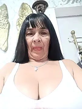Snapshot of biancchi chatting on June 25, 10:48 pm biancchi online show from June 25, 10:48 pm