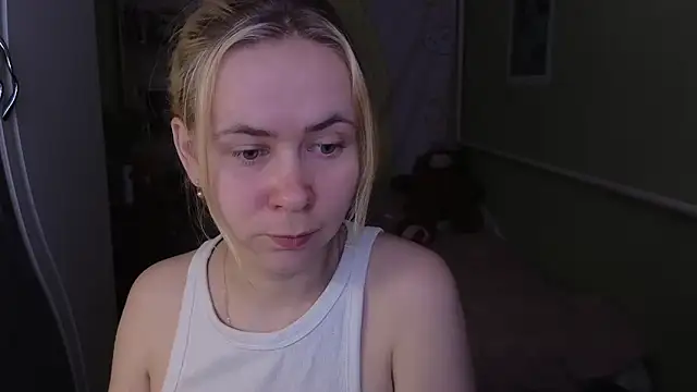 Riley Roo online show from March 11, 8:19 am