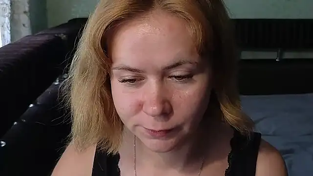 Riley Roo online show from July 8, 8:48 am