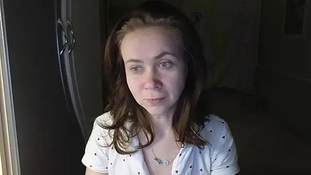 Riley Roo online show from November 30, 7:25 pm