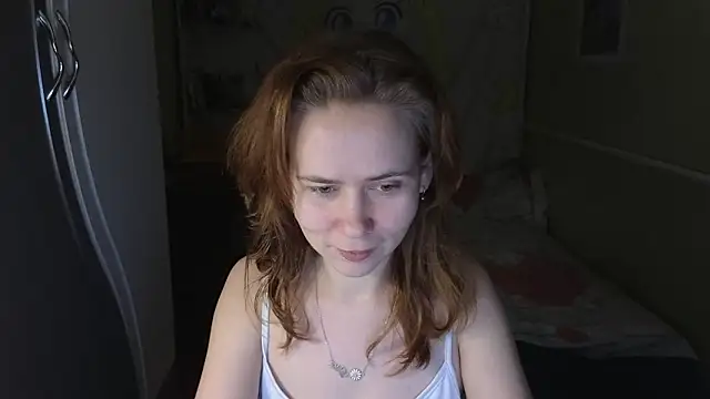 Snapshot of Riley_Roo chatting on December 22, 4:40 pm Riley Roo online show from December 22, 4:40 pm