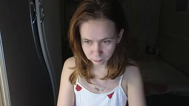 Snapshot of Riley_Roo chatting on December 19, 6:43 pm Riley Roo online show from December 19, 6:43 pm