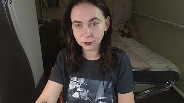 Snapshot of Riley_Roo chatting on October 12, 3:35 pm Riley Roo online show from October 12, 3:35 pm