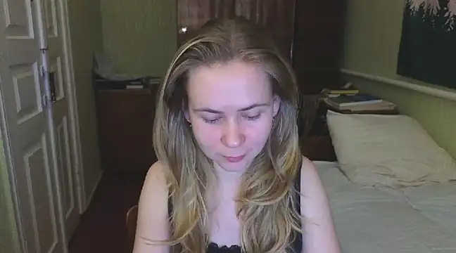 Snapshot of Riley_Roo chatting on February 20, 5:52 pm Riley Roo online show from February 20, 5:52 pm