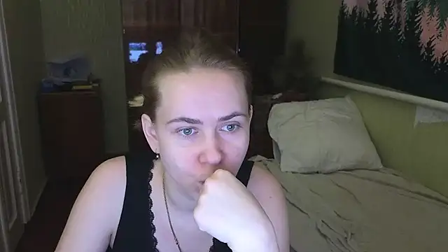 Snapshot of Riley_Roo chatting on January 19, 6:21 pm Riley Roo online show from January 19, 6:21 pm