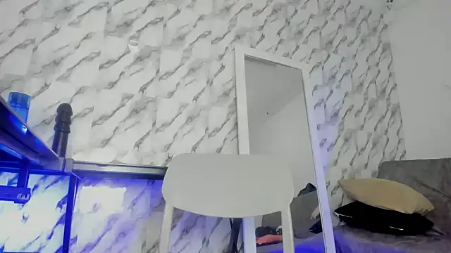 cathaarizti8 online show from April 14, 3:06 pm