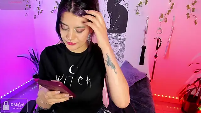 Violet-Queen online show from March 14, 10:05 pm