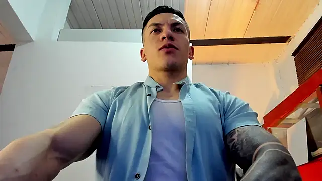 Snapshot of aquiles_51 chatting on September 22, 8:15 pm aquiles 51 online show from September 22, 8:15 pm