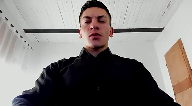 Snapshot of aquiles_51 chatting on February 26, 8:36 pm aquiles 51 online show from February 26, 8:36 pm