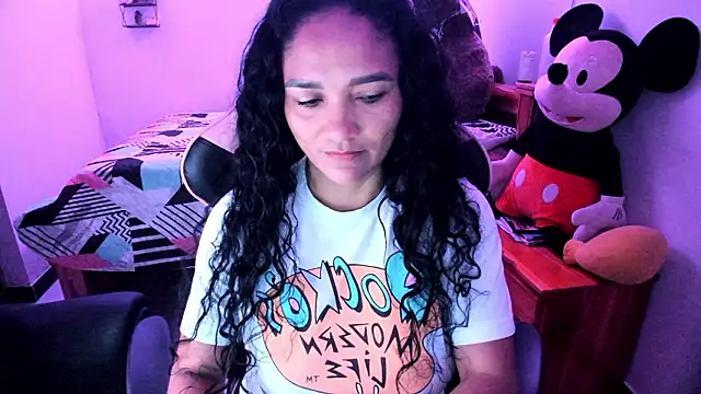 rayza mature 154 online show from March 13, 3:06 pm