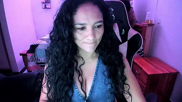 rayza mature 154 online show from April 28, 4:22 pm