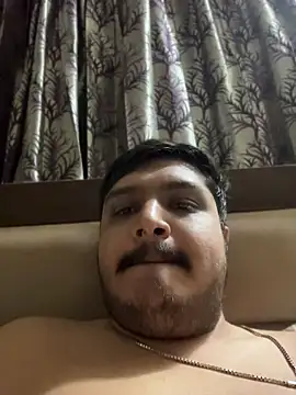 Snapshot of Parth-26 chatting on June 10, 6:20 pm Parth-26 online show from June 10, 6:20 pm