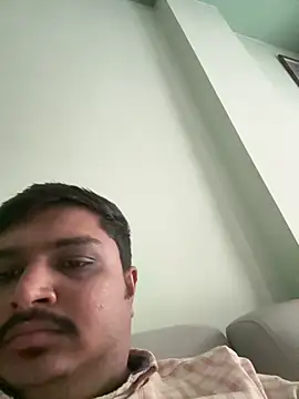 Snapshot of Parth-26 chatting on May 21, 12:46 pm Parth-26 online show from May 21, 12:46 pm