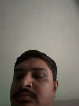 Snapshot of Parth-26 chatting on May 22, 12:47 pm Parth-26 online show from May 22, 12:47 pm
