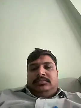 Snapshot of Parth-26 chatting on May 20, 12:46 pm Parth-26 online show from May 20, 12:46 pm