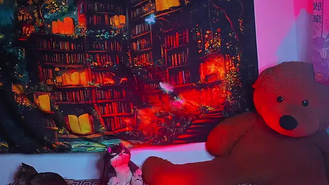 Snapshot of Elena-Rosse chatting on November 18, 1:10 am Elena-Rosse online show from November 18, 1:10 am