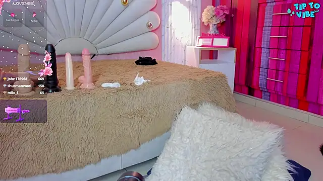 Sophia smith0 online show from December 2, 11:57 pm