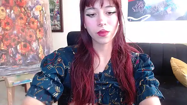 Snapshot of SuzzyyM chatting on October 2, 7:06 pm SuzzyyM online show from October 2, 7:06 pm